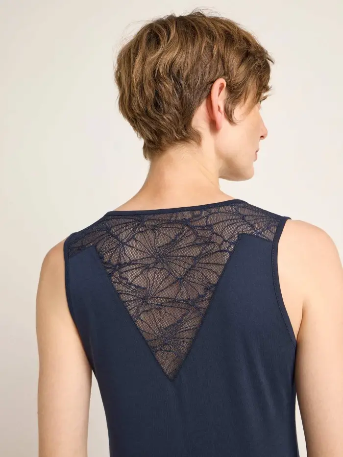 Lanius Top mit Spitzeneinsatz (GOTS) Zeitlich begrenztes Angebot