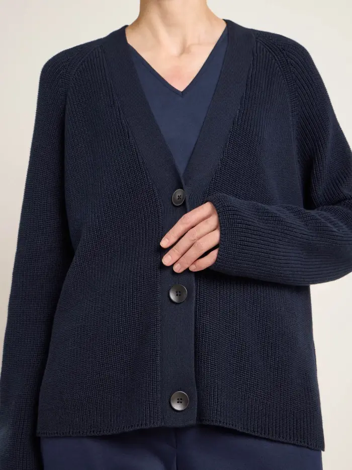 Lanius Strickjacke (GOTS) Vierteljährliche Förderung