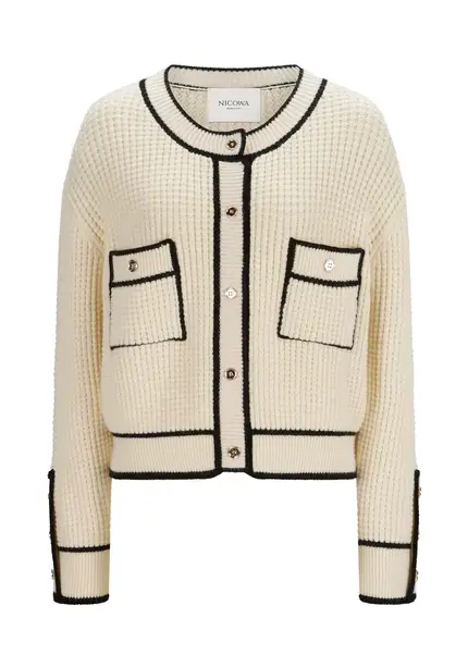Nicowa Oversized cardigan - IDOWIA in CREAMarticle number NC8A22104012E-072 Nicowa Oversized cardigan - IDOWIA in CREAMarticle number NC8A22104012E-072