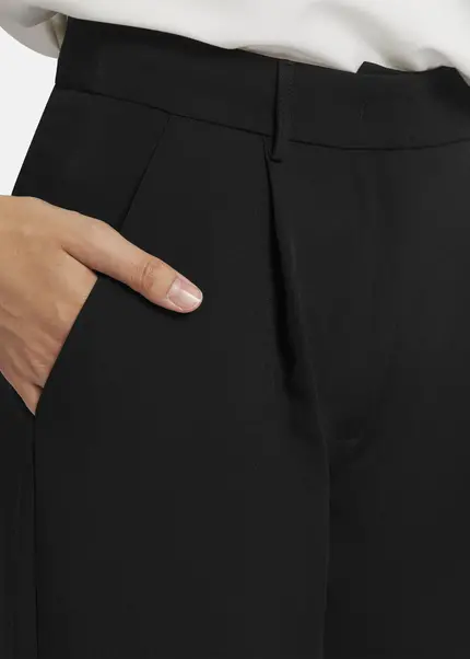 Nicowa Wide Leg Twill Pants - VINIWIA in BLACKarticle number NC9A24003019E-002 Fabrikladen
