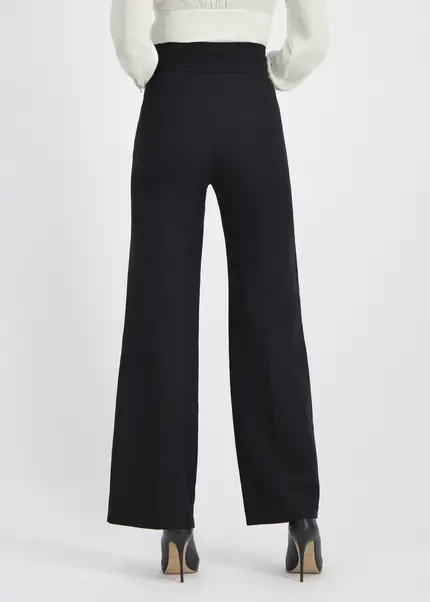 Nicowa Elegant COREANA high-waisted trousers with wide leg in BLACKarticle number NC3A02016029E-002 Begrenzt auf 3 Tage