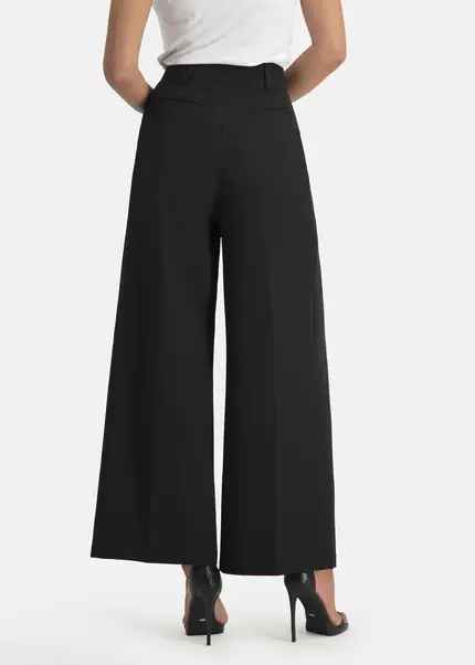 Nicowa Plain pleated trousers - RONICA in BLACKarticle number NC7A12038019E-002 Kauf eins, bekomm eins gratis