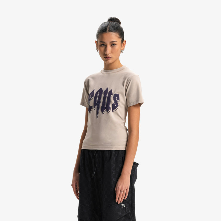 Pequs Fitted Outlined Mythic Logo T-Shirt 50% Rabatt mit kostenlosem Versand