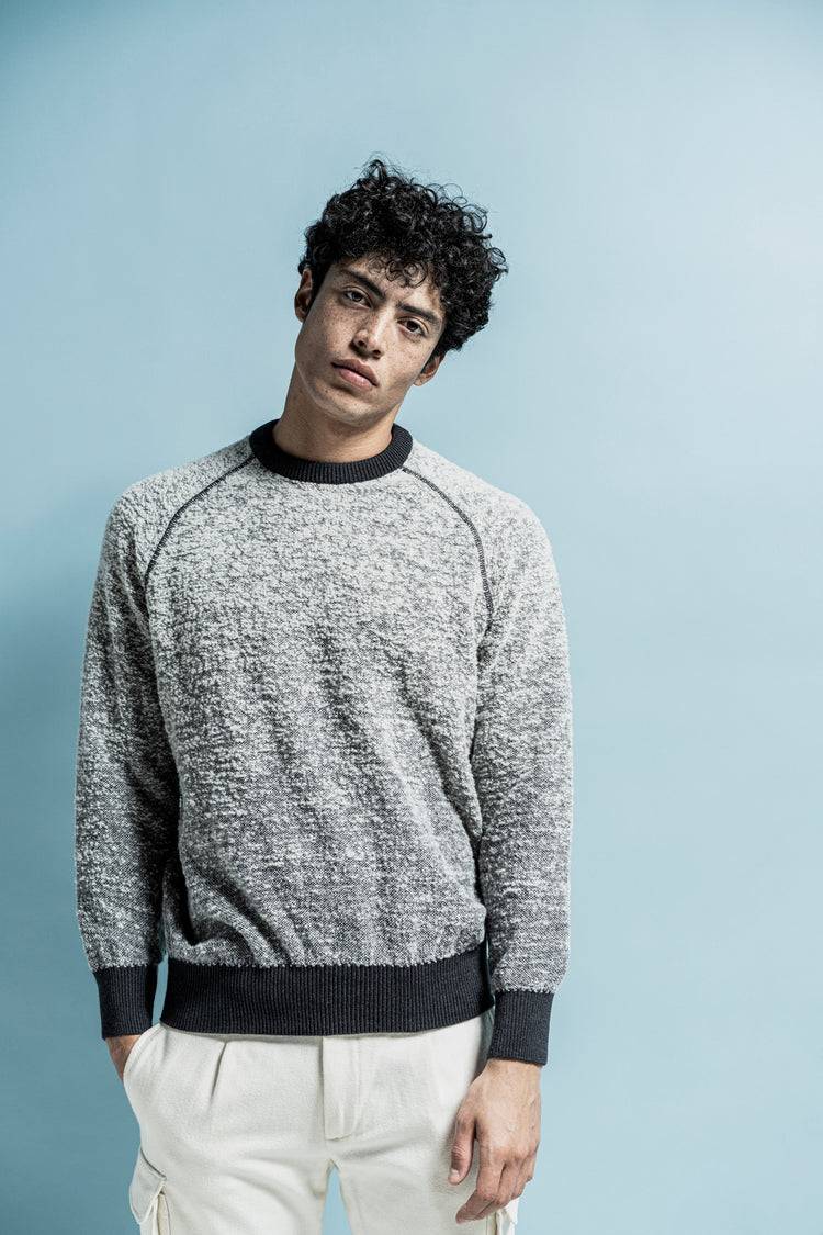 Phil Petter Rundhals-Pullover aus Merino-Bouclé, Relaxed Fit JETZT KAUFEN