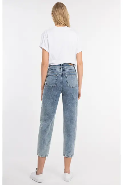 Recover Pants Relaxed-Jeans Cathy in BLEACHED Artikelnummer REC-13424-4279-122 Sonderangebot