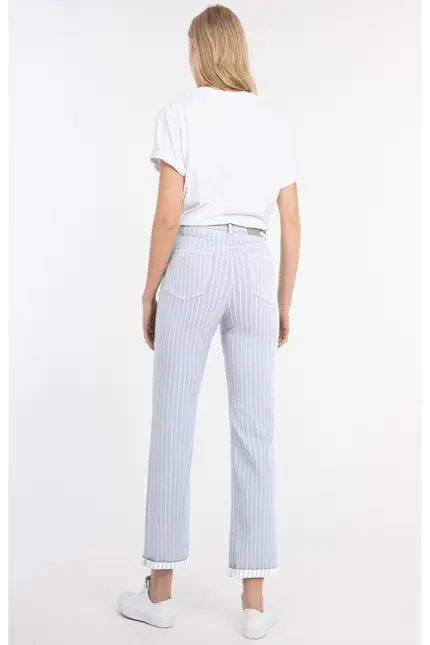 Recover Pants Straight-Jeans Hazel in HELLBLAU Artikelnummer REC-13373-01-4336-435 Begrenztes Angebot