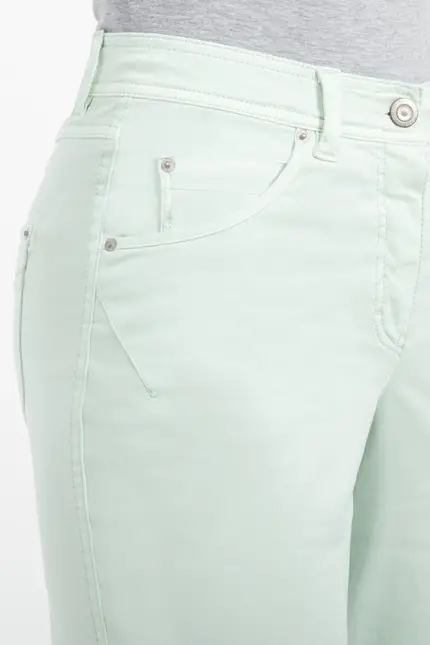 Recover Pants Relaxed Fit-Hose CARA in MINT Artikelnummer REC-12626-03-4035-505 Letzter Tag