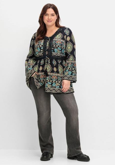 sheego by Joe Browns Longbluse im Ethno-Stil, mit Crochet-Spitze - schwarz gemustert sheego Vierteljährliche Förderung