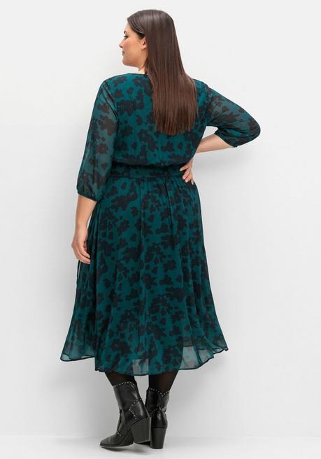 sheego Chiffonkleid in Wickeloptik, mit Alloverprint - tiefgrün gemustert sheego Im Verkauf