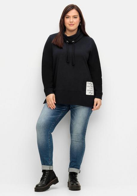 sheego Sweatshirt mit Stehkragen und Applikation seitlich - schwarz sheego Osterangebot