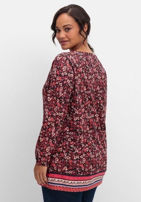 sheego Langarmshirt mit Alloverprint und Herz-Ausschnitt - weinrot gemustert sheego Neuheiten