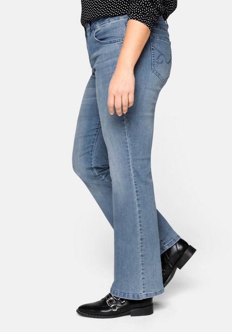 sheego Bootcut-Jeans in 5-Pocket-Form, mit Used-Effekten - light blue Denim sheego Vatertagsangebot