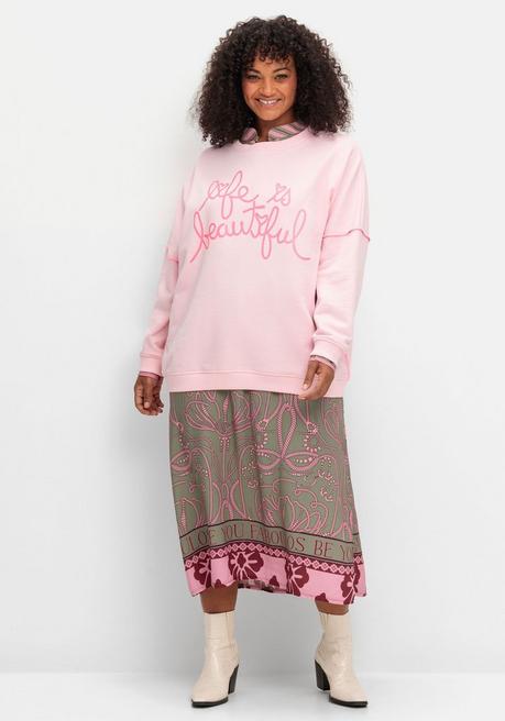 sheego loves miss goodlife Sweatshirt mit Frontprint und Rundhalsausschnitt - pastellflieder bedruckt sheego Top Angebot