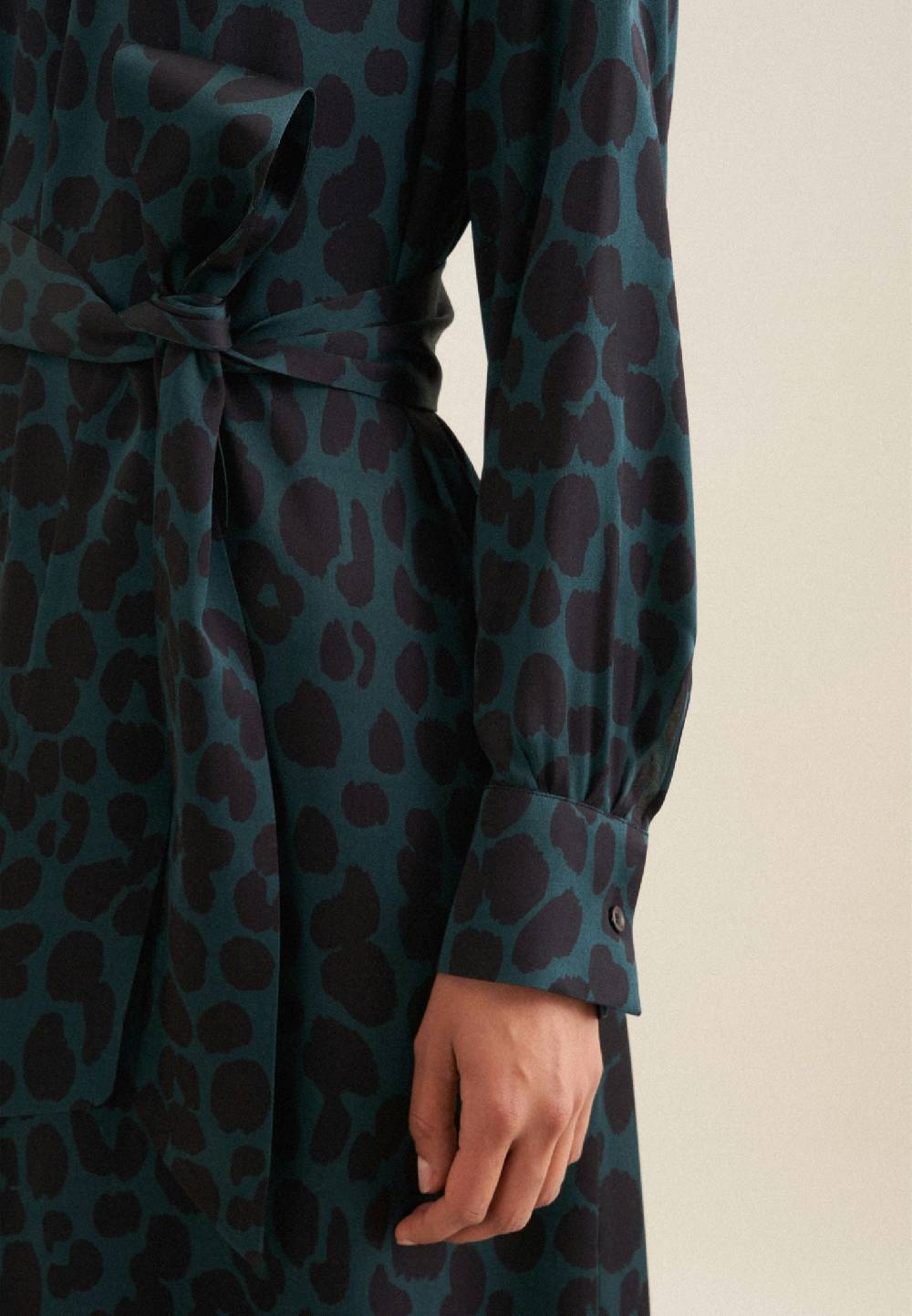 Studio Seidensticker Satin Maxi Kleid Kauf eins, bekomm eins gratis